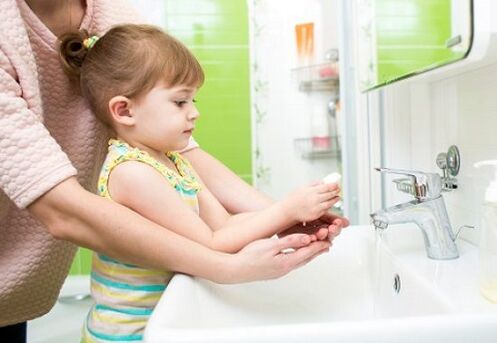 wash your hands to prevent parasite infection